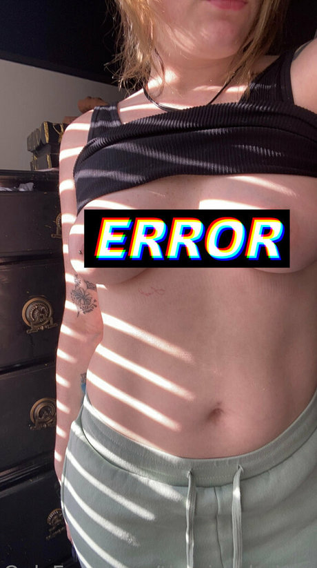 小さなお尻のOnlyFans 無料裸 画像