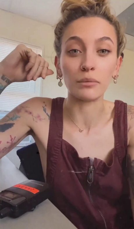 Paris Jackson ヌードモデル 写真