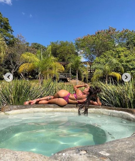 Aline Riscado 独占モデル 写真