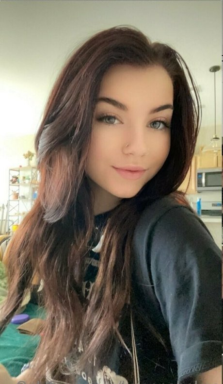 briannaholms 素敵な女優 写真