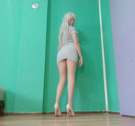 malaplavafree 完璧なモデル 写真