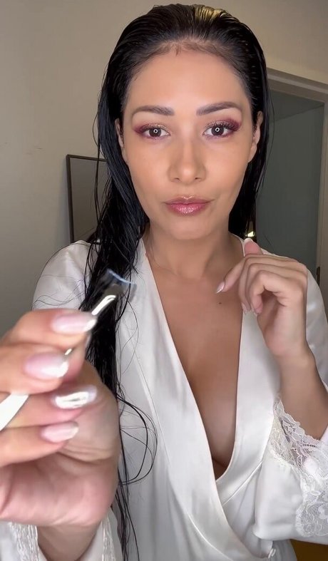 Simone E Simaria アート女優 ギャラリー