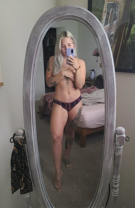Kyleemonica セクシー女優 写真