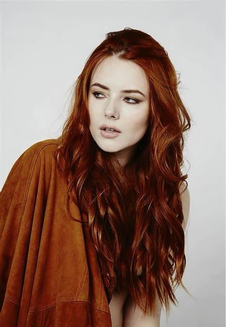 Ash Millman スター 裸 画像