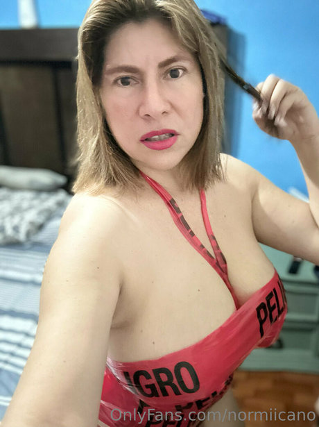 normii of ホット女優 画像