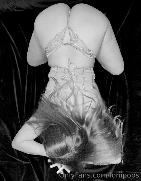 Lorien Gugich トップポルノスター 写真