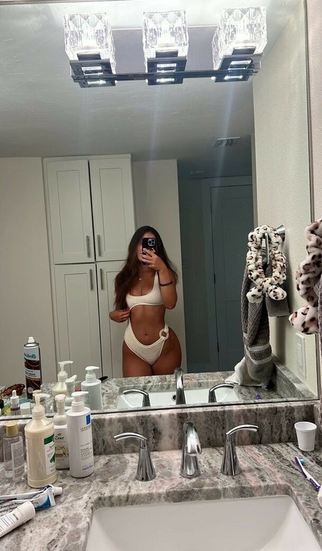 筋肉質な女性 オンリーファンズ 限定 写真