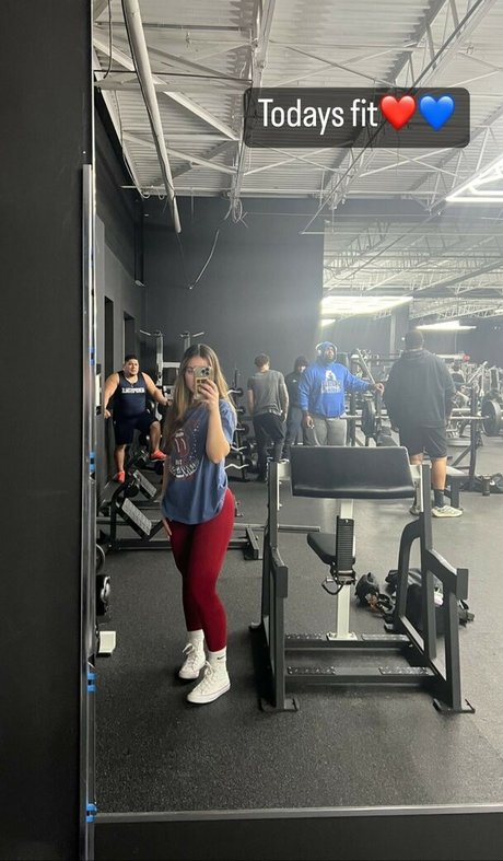 Makayla Mcquoid 裸のポルノスター 写真
