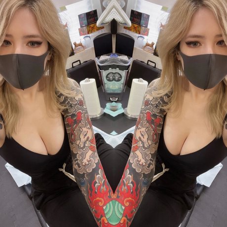 Candie Bolton 完璧なスター 写真