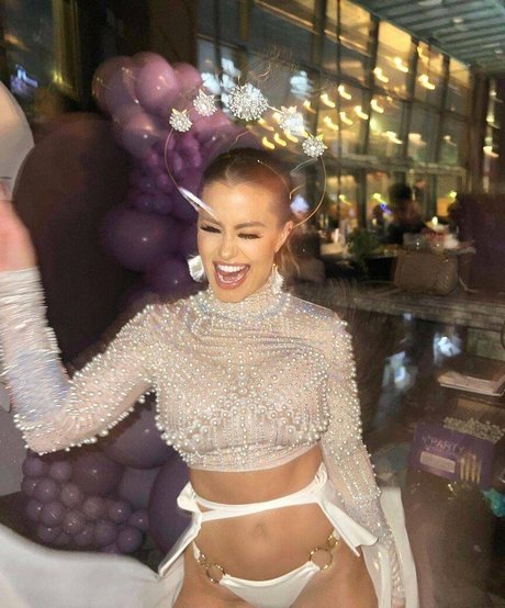 Brooke Adams 裸のポルノスター 写真