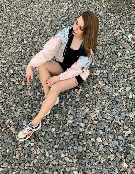 ベビーシッターオンリーファンズ 美しいxxx 写真