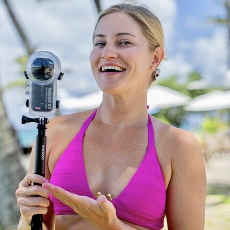 iJustine セクシーモデル 写真