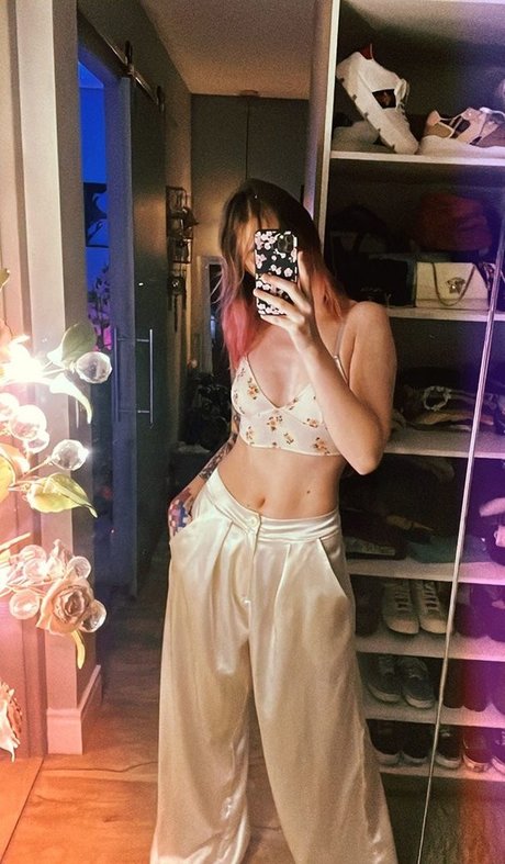 Gabi Cattuzzo アートモデル 写真