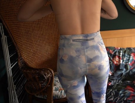 Roxane ASMR 最高のスター アーカイブ