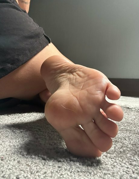 barefootgoddessbri 無料モデル 写真