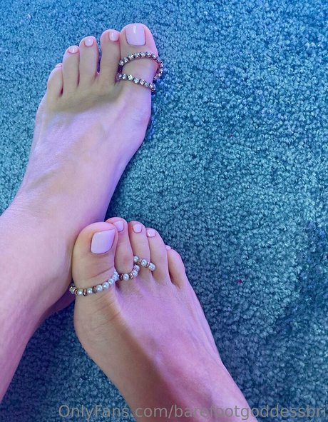 barefootgoddessbri 高品質女優 写真