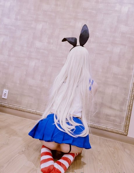 cd lua 裸のモデル 写真