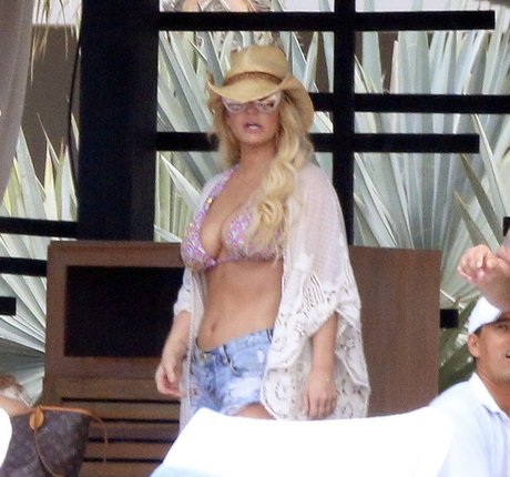 Jessica Simpson 裸のポルノスター 写真