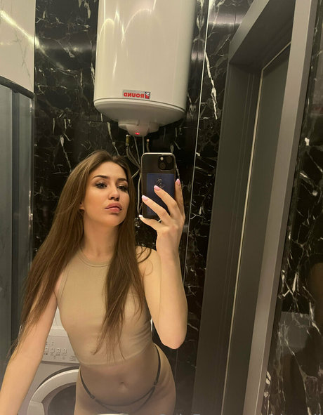 kitty di アダルトスター 写真