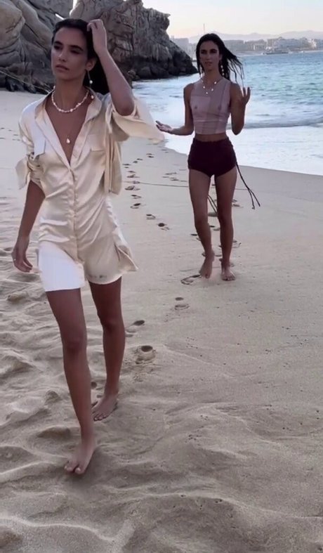 Elisha and Renee Herbert HDモデル 画像
