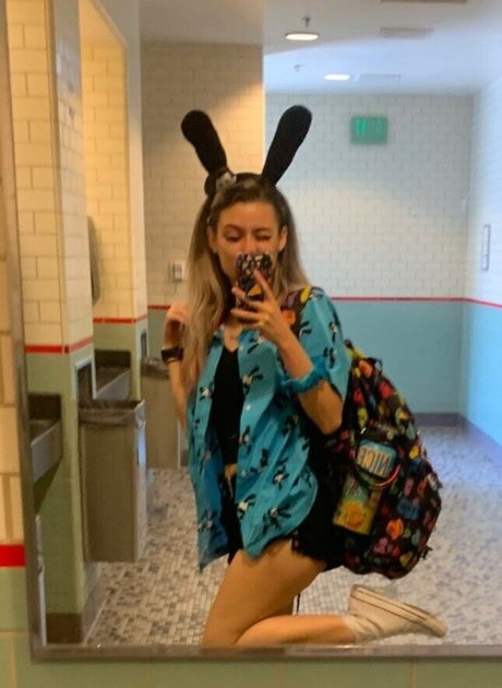 Mally Mouse セクシーなスター 写真