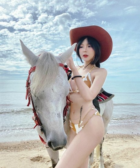 nchr x ポルノスター エロティック 写真