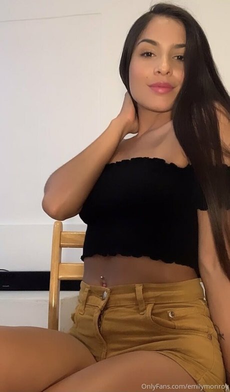 emilymoonroe アダルトモデル 写真
