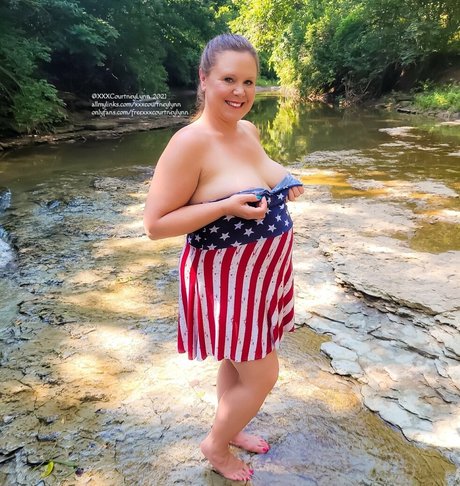 freexxxcourtneylynn 最高のスター 画像