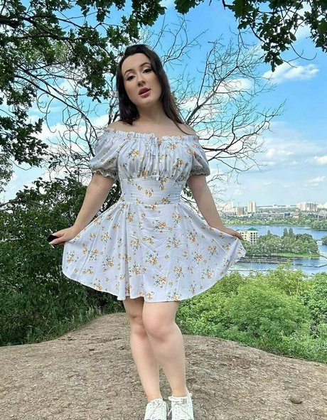 amelia ameli ヌードスター 画像