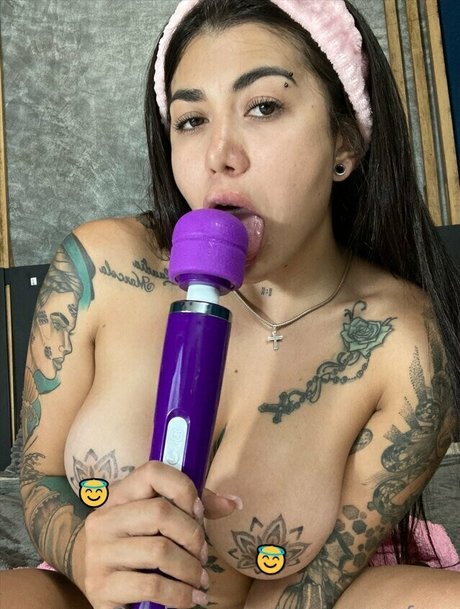 avajaymesfree ポルノ女優 写真
