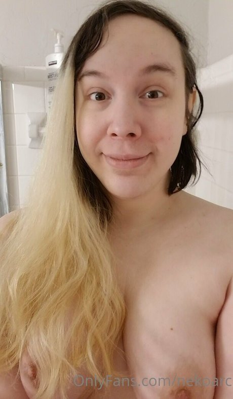 nekoarc セクシーモデル 写真