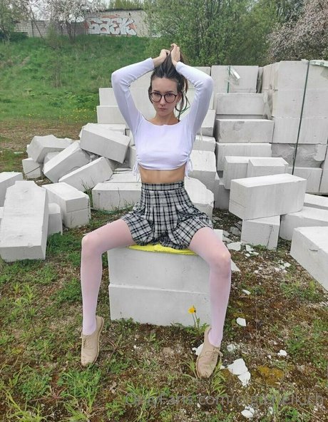 olga dancer ポルノスター ヌード 写真