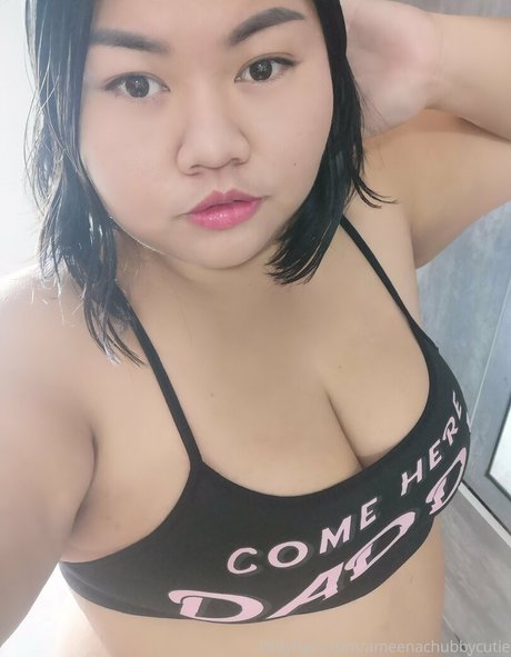 ameenachubbycutie アダルトスター 写真