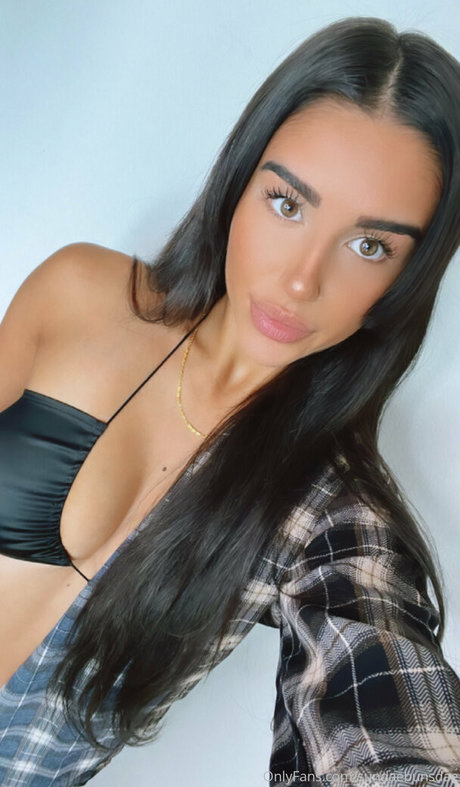 miafall ポルノスター パーフェクト 写真