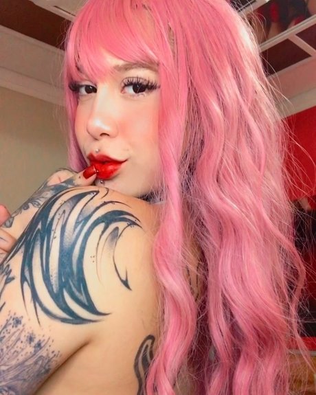 Aline Kim 女優 写真