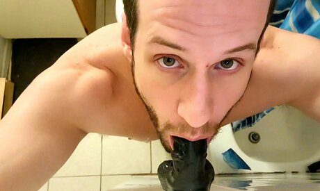 Alex Caliber top profile image