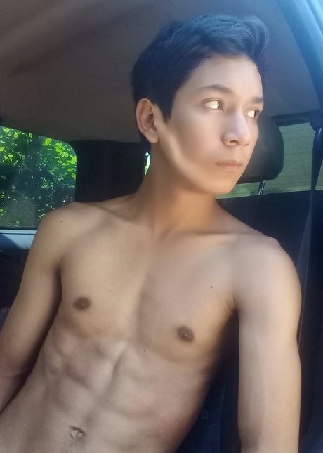Abraham Ivan ホットモデル 写真
