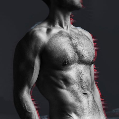 Adam Hung XXL ポルノスター 独占 画像