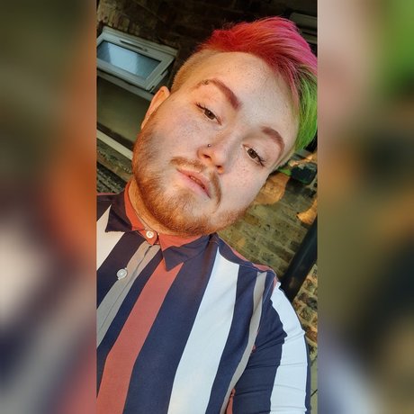 AdamGeoffery セックススター 画像