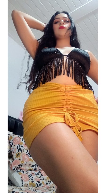 Alana Gomez HDモデル 写真