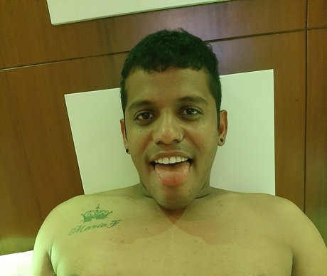 Alberth uzcategui HDスター 写真