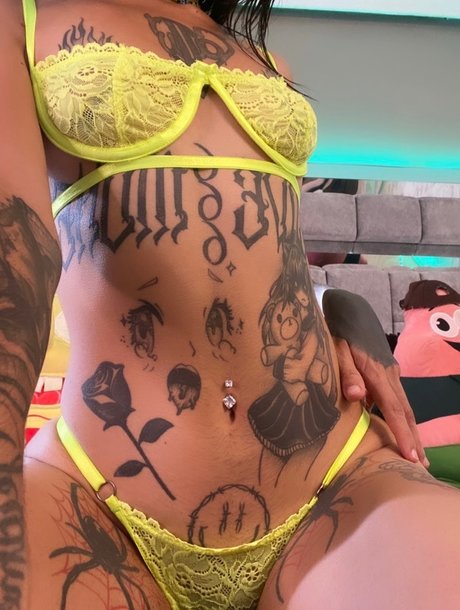 Daniela Casta o ホットなモデル 写真