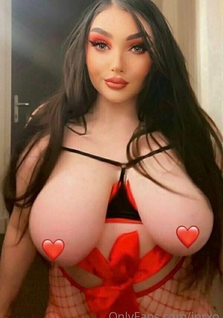jprxo エロティックなモデル 写真