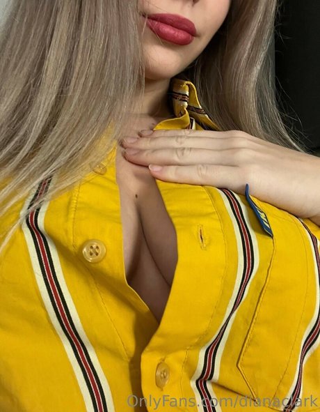 レズビアンの指入れOnlyFans 可愛い 写真