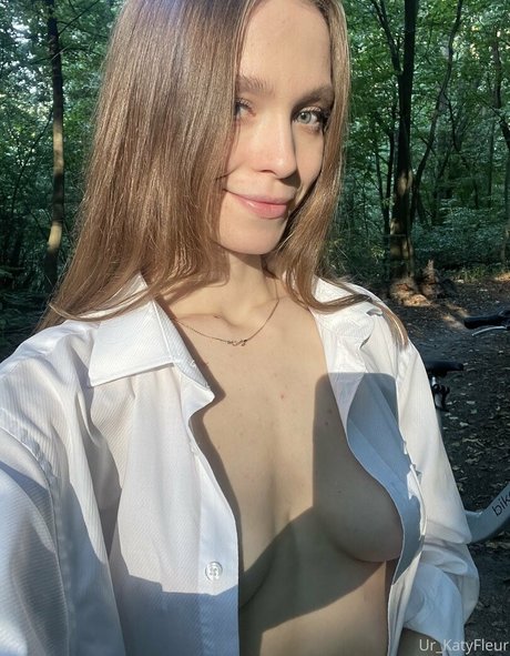 katefleur かわいいポルノスター 写真