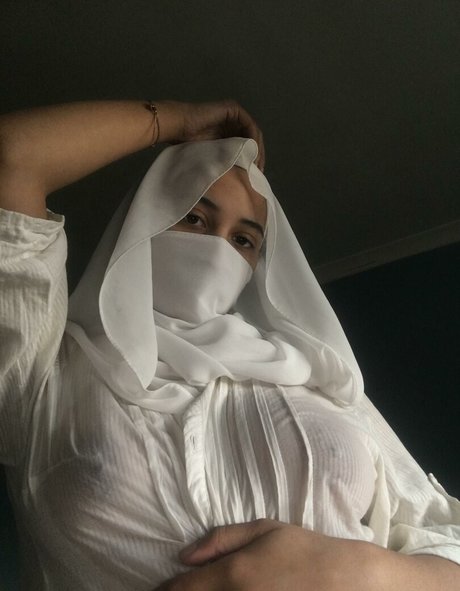 Arabmusclemommy 完璧なスター 写真