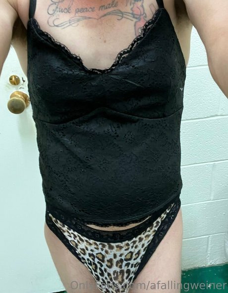 afallingweiner ヌード女優 写真