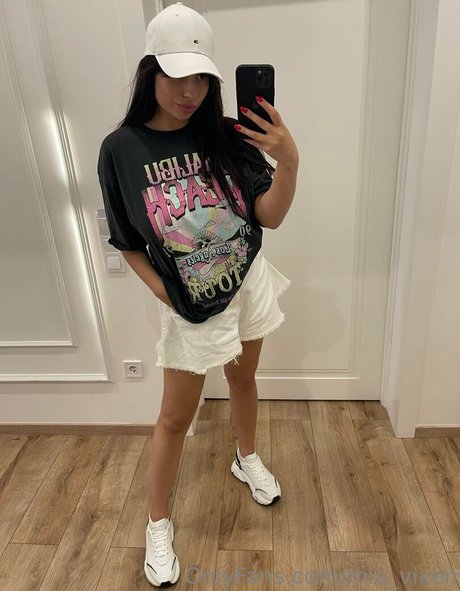 mia vixen 美しいスター 画像