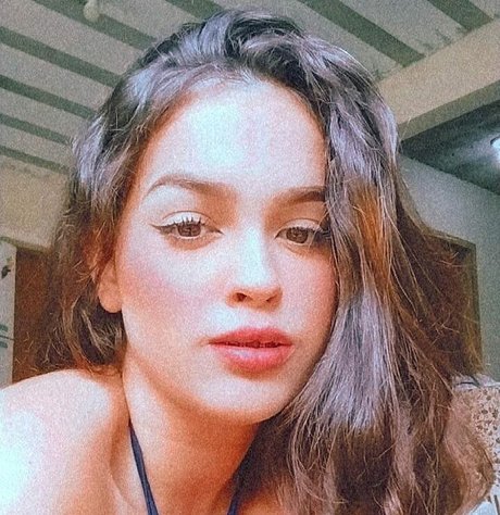 Izabelly Linhares ヌードモデル 写真