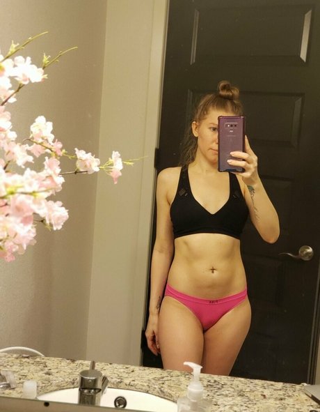 Kailey Ketchum ヌードスター 写真
